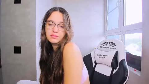 fancy bunny online show from 09/16/25, 05:52