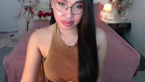 Layla online show from 01/08/25, 11:32