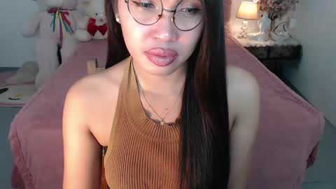 Layla online show from 02/03/25, 04:20