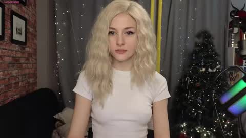 fancymeee online show from 12/21/24, 12:16