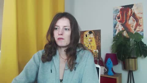 Snapshot of fancynadine chatting on 09/17/25, 04:47 Nadine online show from 09/17/25, 04:47