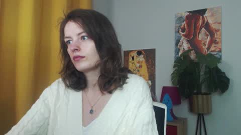 Snapshot of fancynadine chatting on 10/07/25, 04:42 Nadine online show from 10/07/25, 04:42