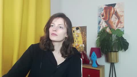 Snapshot of fancynadine chatting on 10/15/25, 05:07 Nadine online show from 10/15/25, 05:07