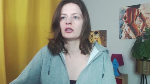 Snapshot of fancynadine chatting on 10/22/25, 04:46 Nadine online show from 10/22/25, 04:46