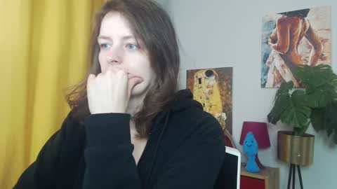 Nadine online show from 11/04/25, 05:50