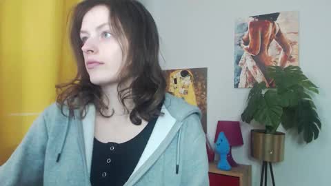 Nadine online show from 11/16/25, 07:25