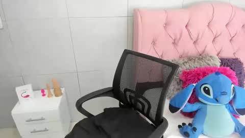 FANNY online show from 12/02/25, 01:22