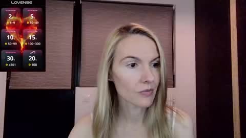 Snapshot of fanny_posy chatting on 02/13/25, 03:24 Fanny online show from 02/13/25, 03:24