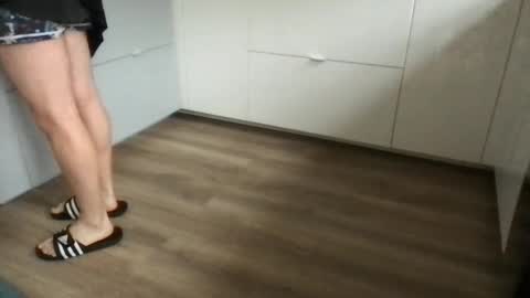 Alex online show from 10/16/25, 08:04