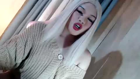 DANIELLA - DONT FORGET TO GIVE ME A THUMBSU UP online show from 06/25/26, 12:54