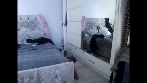 Snapshot of fantasticdeee chatting on 02/27/25, 09:11 fantasticdeee online show from 02/27/25, 09:11