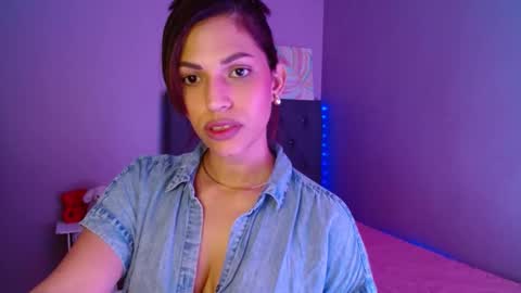 Snapshot of fantasy_maker1 chatting on 09/21/25, 02:46 Perla online show from 09/21/25, 02:46