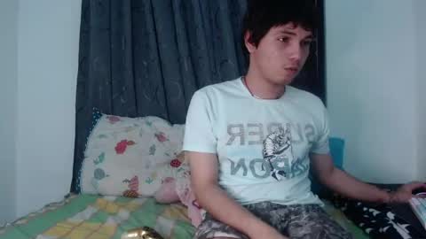 Snapshot of fantasyandsdreams chatting on 05/27/26, 01:46 fantasyandsdreams online show from 05/27/26, 01:46