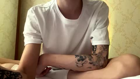 Snapshot of fantasydanny chatting on 03/06/25, 01:35 HappyCake online show from 03/06/25, 01:35