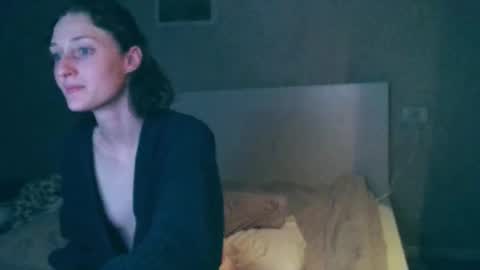 Kira online show from 10/25/25, 11:54