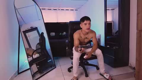 farid_jake_ online show from 12/05/25, 02:58