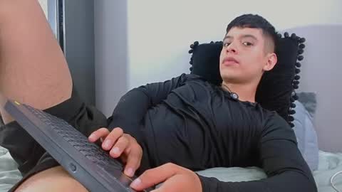 Snapshot of farid_jake_ chatting on 05/04/26, 09:00 farid_jake_ online show from 05/04/26, 09:00