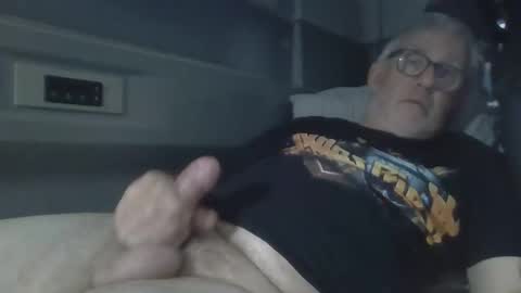 Snapshot of farko6 chatting on 09/15/25, 07:03 farko6 online show from 09/15/25, 07:03