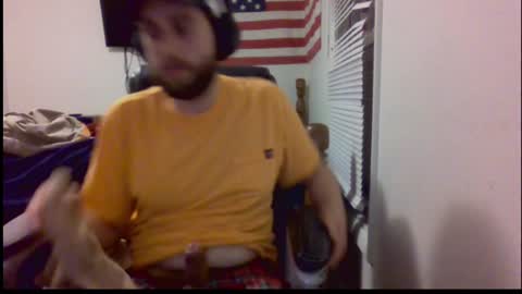 Snapshot of farmboy2398 chatting on 12/15/24, 02:08 farmboy2398 online show from 12/15/24, 02:08