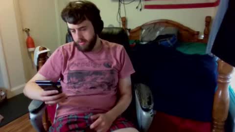 Snapshot of farmboy2398 chatting on 11/21/25, 07:45 farmboy2398 online show from 11/21/25, 07:45