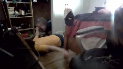 Snapshot of farmboy2398 chatting on 12/03/25, 04:53 farmboy2398 online show from 12/03/25, 04:53