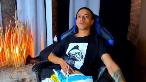 Snapshot of farmerboy_ chatting on 09/11/25, 10:54 Camilo online show from 09/11/25, 10:54