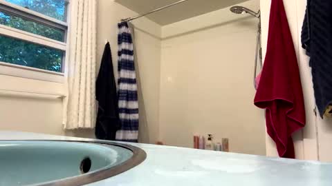 Snapshot of farmercock738287 chatting on 09/27/25, 11:04 farmercock738287 online show from 09/27/25, 11:04