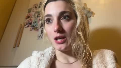 Gattino online show from 10/14/25, 04:52