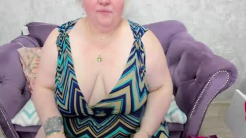 Snapshot of fashiona chatting on 01/19/25, 08:50 fashiona online show from 01/19/25, 08:50