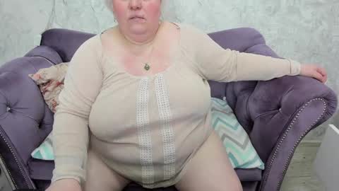 Snapshot of fashiona chatting on 02/13/25, 02:56 fashiona online show from 02/13/25, 02:56