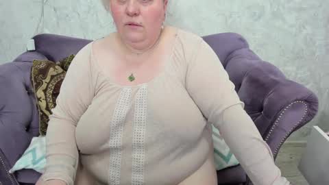 Snapshot of fashiona chatting on 02/27/25, 03:47 fashiona online show from 02/27/25, 03:47