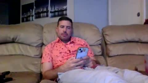 Snapshot of fat_dick_brian chatting on 01/15/26, 01:32 FATdickBOY online show from 01/15/26, 01:32