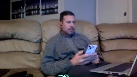 Snapshot of fat_dick_brian chatting on 01/15/26, 02:32 FATdickBOY online show from 01/15/26, 02:32