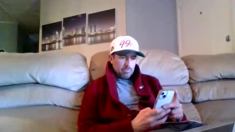 Snapshot of fat_dick_brian chatting on 02/04/26, 04:24 FATdickBOY online show from 02/04/26, 04:24