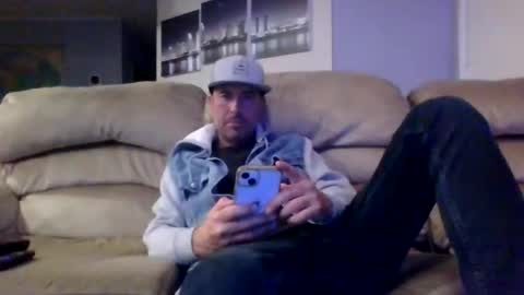 Snapshot of fat_dick_brian chatting on 03/22/26, 03:54 FATdickBOY online show from 03/22/26, 03:54