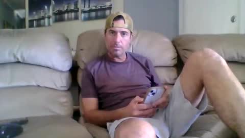 Snapshot of fat_dick_brian chatting on 04/14/26, 06:47 FATdickBOY online show from 04/14/26, 06:47