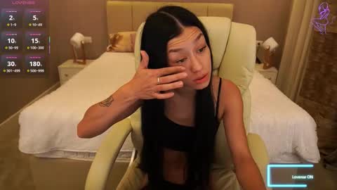 Snapshot of fatalenellie chatting on 09/17/25, 03:24 Nellie online show from 09/17/25, 03:24