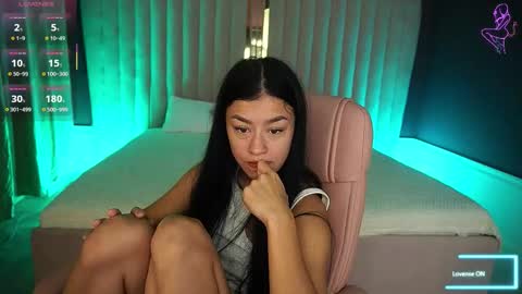 Snapshot of fatalenellie chatting on 09/25/25, 08:56 Nellie online show from 09/25/25, 08:56