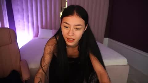 Snapshot of fatalenellie chatting on 10/02/25, 08:16 Nellie online show from 10/02/25, 08:16