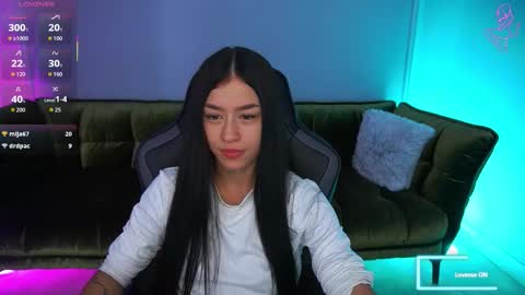 Snapshot of fatalenellie chatting on 10/15/25, 09:59 Nellie online show from 10/15/25, 09:59