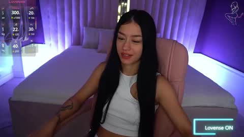 Snapshot of fatalenellie chatting on 10/20/25, 07:47 Nellie online show from 10/20/25, 07:47