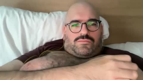 Snapshot of fatandfurry chatting on 09/30/25, 04:45 Mammouth online show from 09/30/25, 04:45