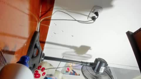 Snapshot of fatass_420 chatting on 02/14/25, 10:47 Johan online show from 02/14/25, 10:47