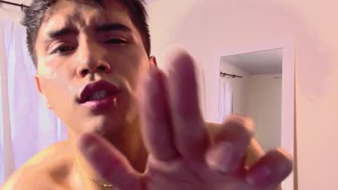 Snapshot of fatass_420 chatting on 10/18/25, 06:41 Johan online show from 10/18/25, 06:41