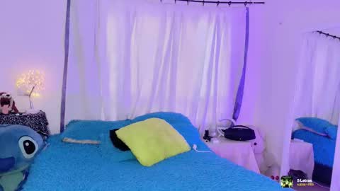 Snapshot of fatass_420 chatting on 11/08/25, 09:02 Johan online show from 11/08/25, 09:02