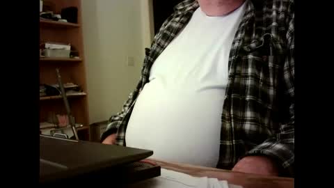 Snapshot of fatbellyitalian chatting on 10/06/25, 09:29 fatbellyitalian online show from 10/06/25, 09:29