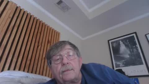 Snapshot of fatdickad chatting on 10/18/25, 03:35 fatdickad online show from 10/18/25, 03:35