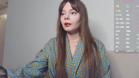  Lora  online show from 01/18/25, 10:28