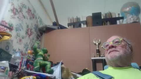 Fred. online show from 05/17/26, 09:22