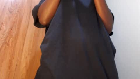 Snapshot of fatpussy_ebony chatting on 12/31/24, 06:59 lexie online show from 12/31/24, 06:59